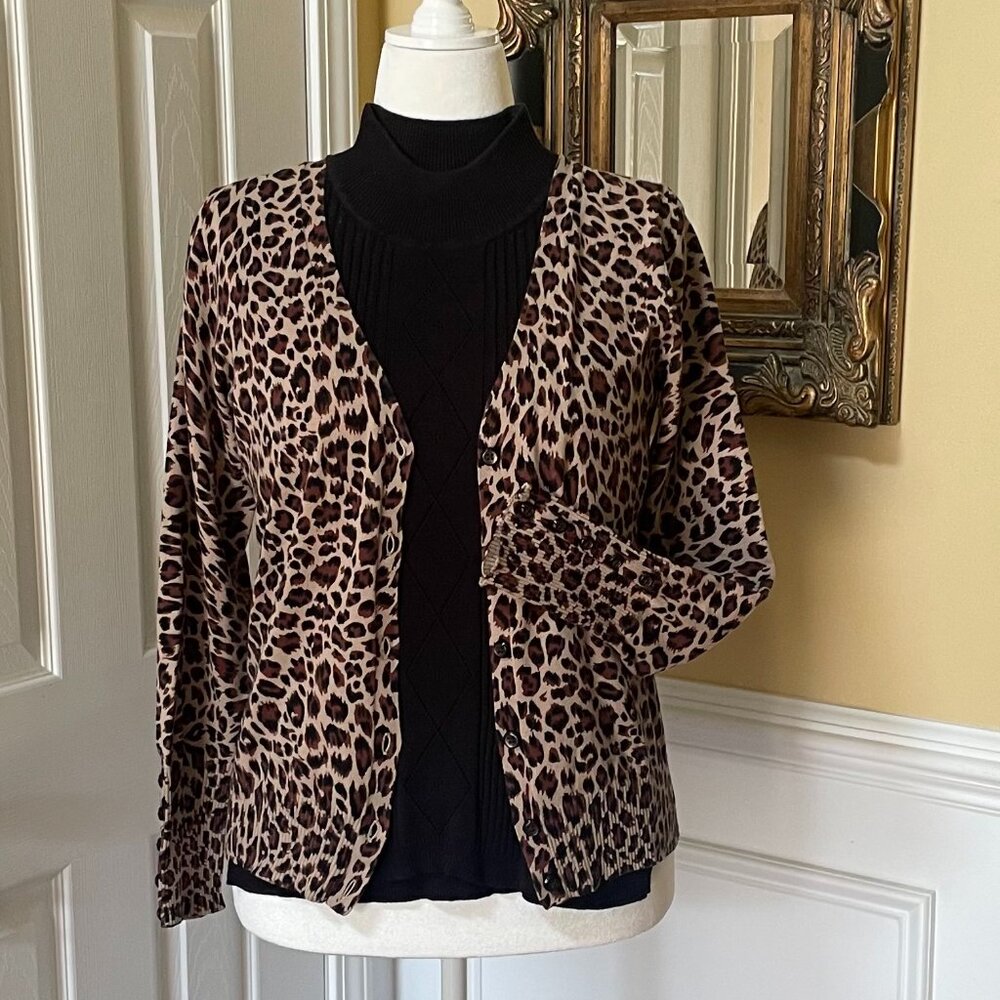 Women's Apt 9 Size M Cardigan Sweater Leopard Print Long Sleeve 84% Soft Cotton